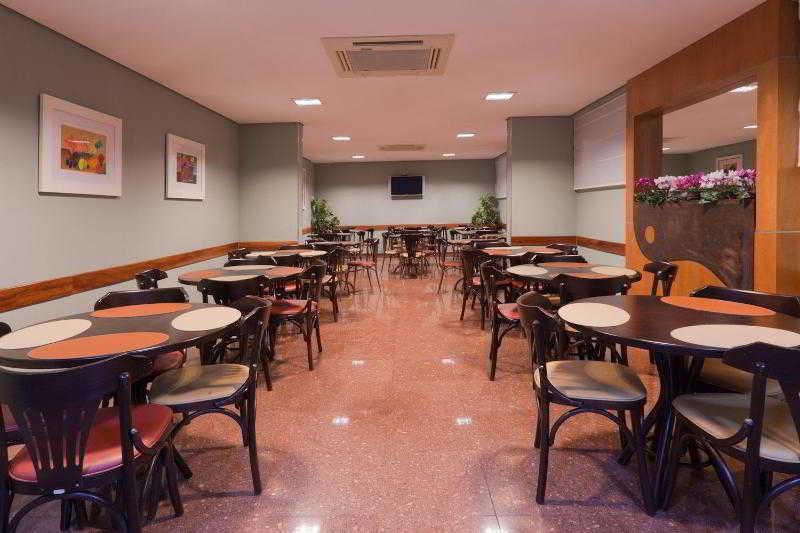 Holiday Inn Express Avenida Sumare São Paulo Restauracja zdjęcie